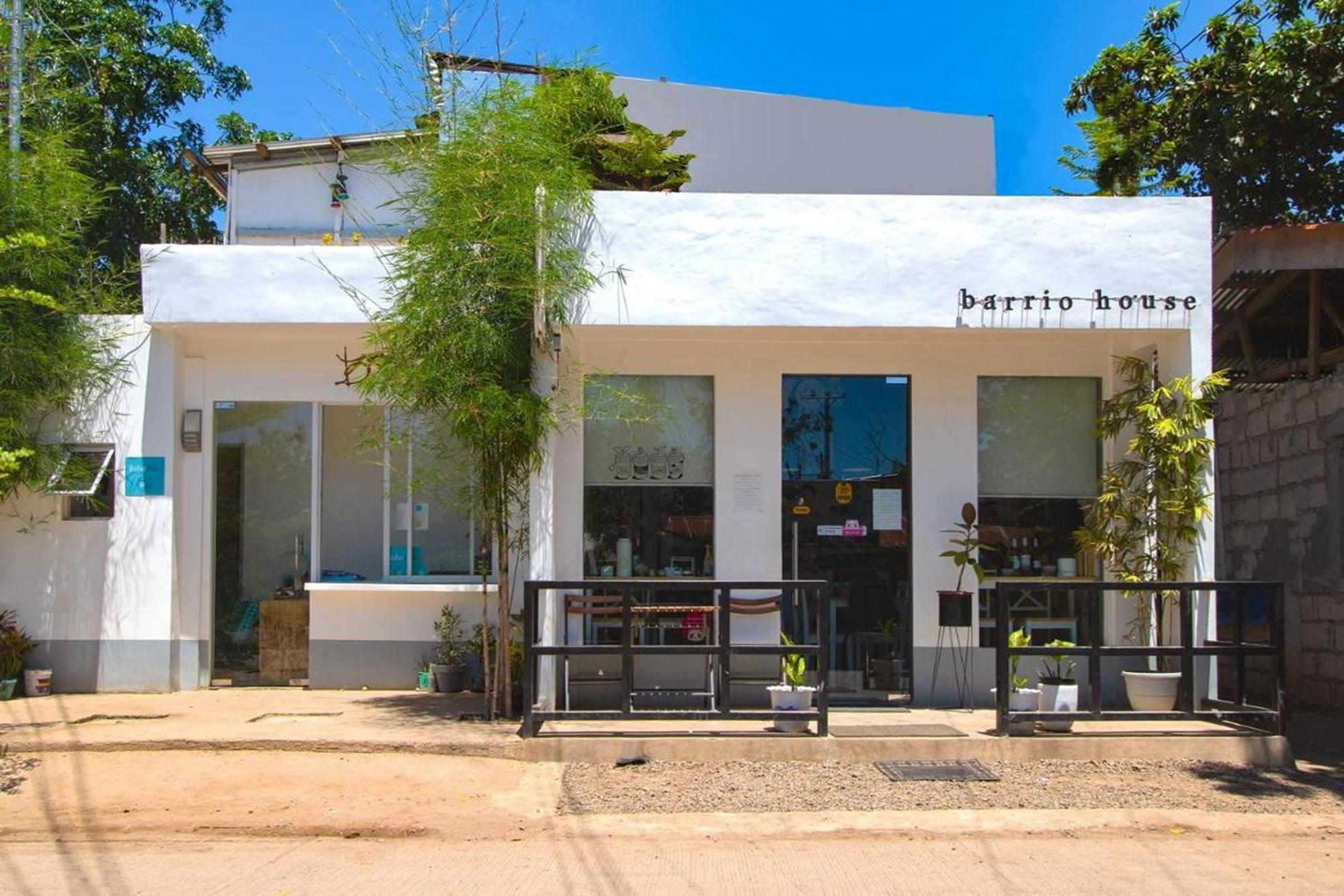 Hometel Barrio House Mactan Lapu-Lapu City Esterno foto